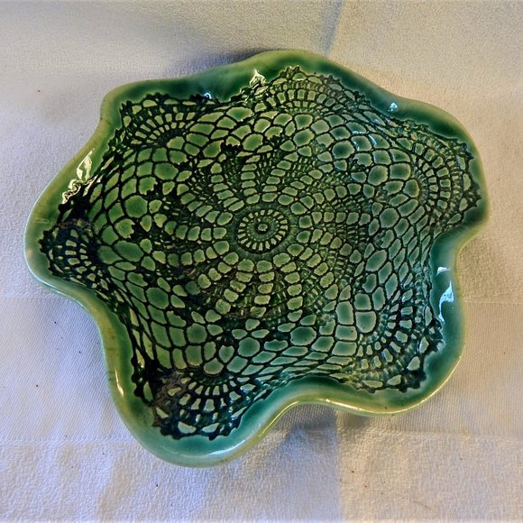 Handmade Fluted Pottery Dish - Cool, Calif, - Picture 1 of 4